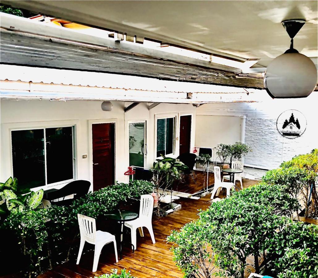 Koh Larn White House Hotel Bagian luar foto