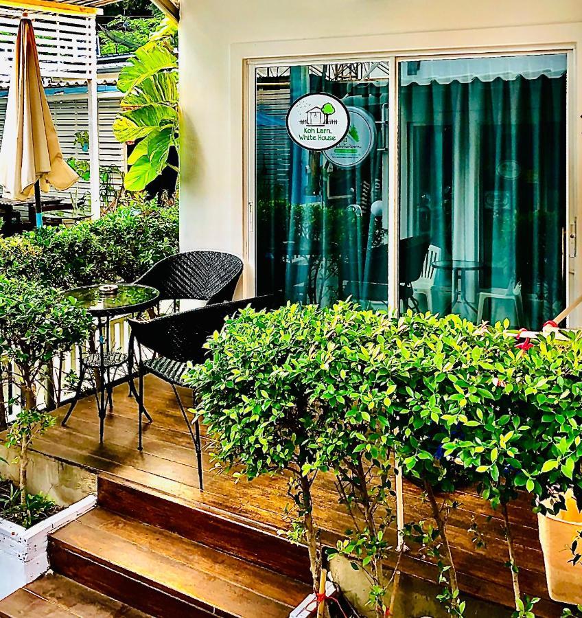 Koh Larn White House Hotel Bagian luar foto